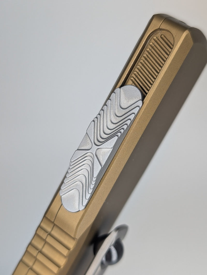 Microtech UTX-85 Gen IV D/E Tan Stonewash Out the Front Knife