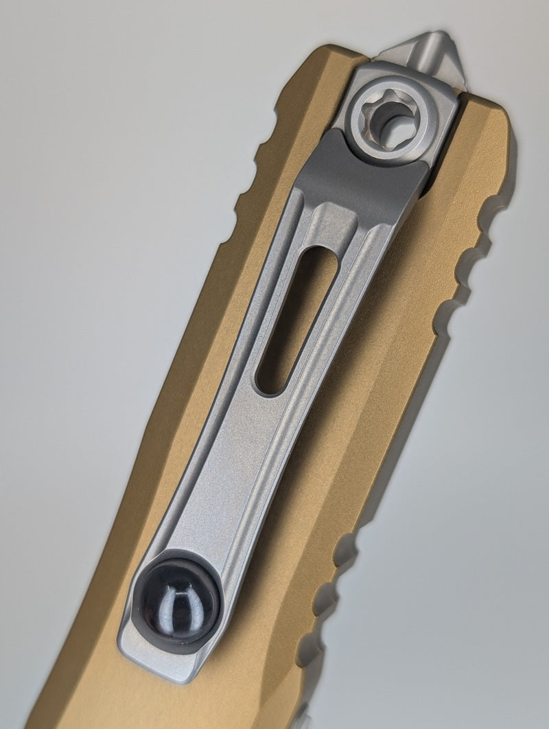 Microtech UTX-85 Gen IV D/E Tan Stonewash Out the Front Knife