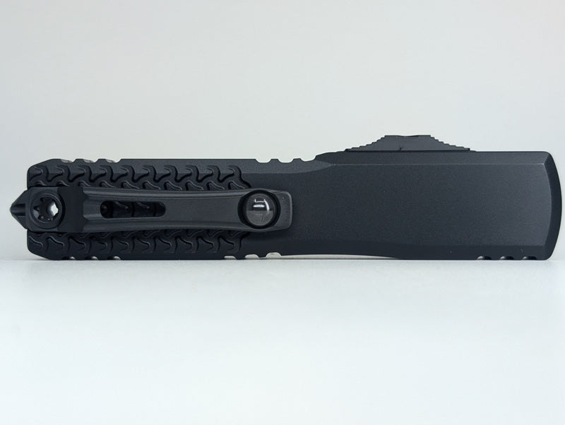 Microtech Ultratech Gen IV D/E Blue Jedi Knight Out the Front Knife