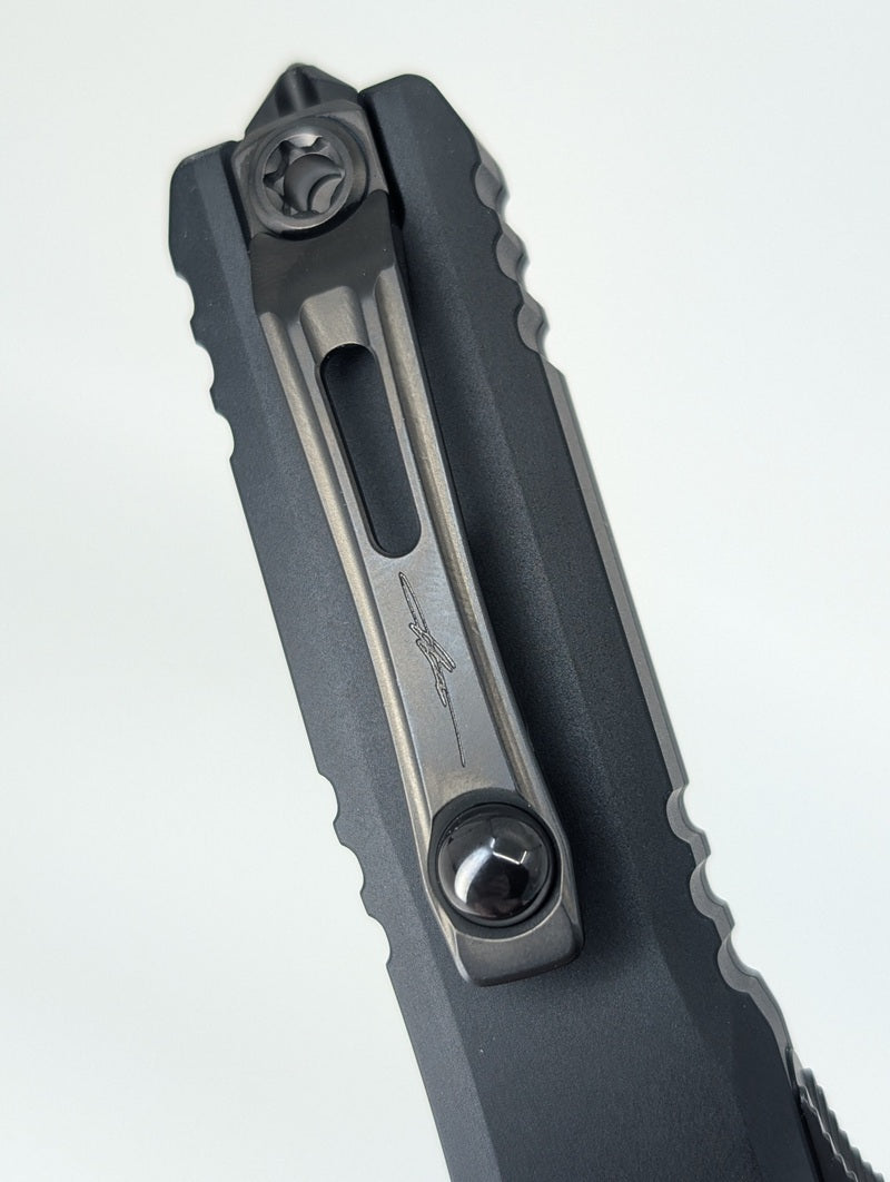 Microtech Ultratech ZBP Hellhound Signature Series Shadow Out the Front Knife