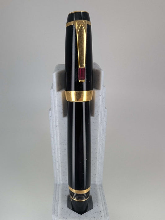 *Consignment* Montblanc Boheme Ruby Retractable Fountain Pen 18k Gold Medium Nib