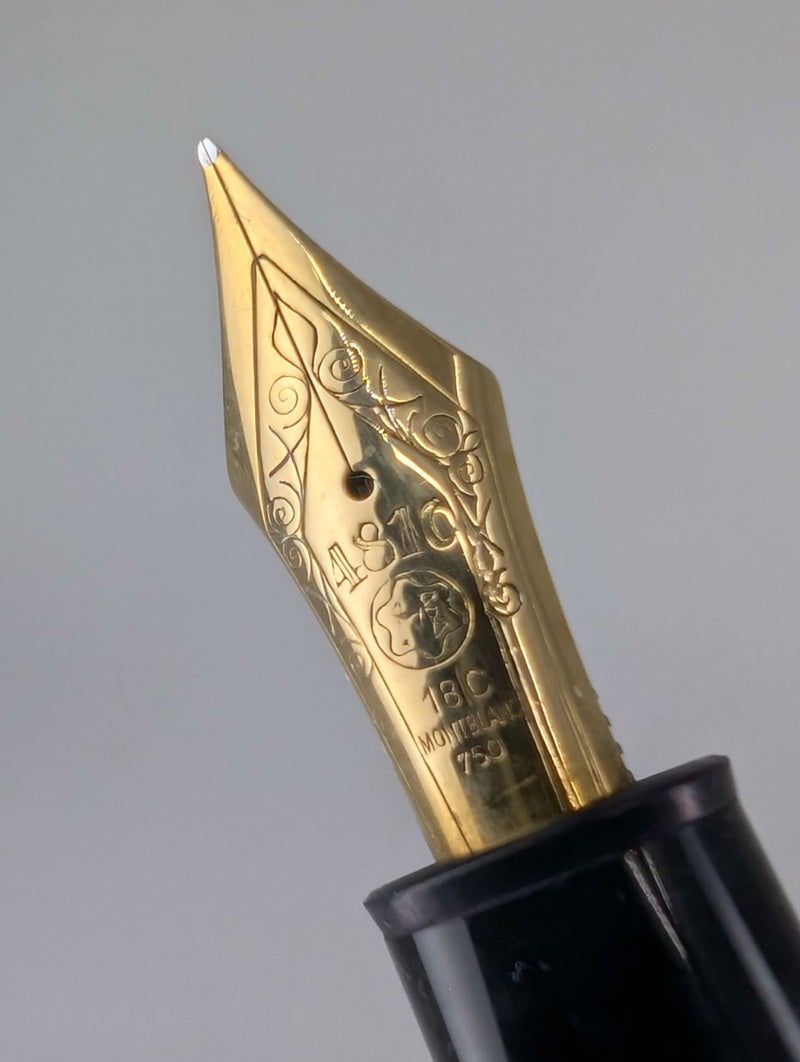 *Consignment* Montblanc Meisterstuck 149 Black / Gold Fountain Pen 18c Gold Nib