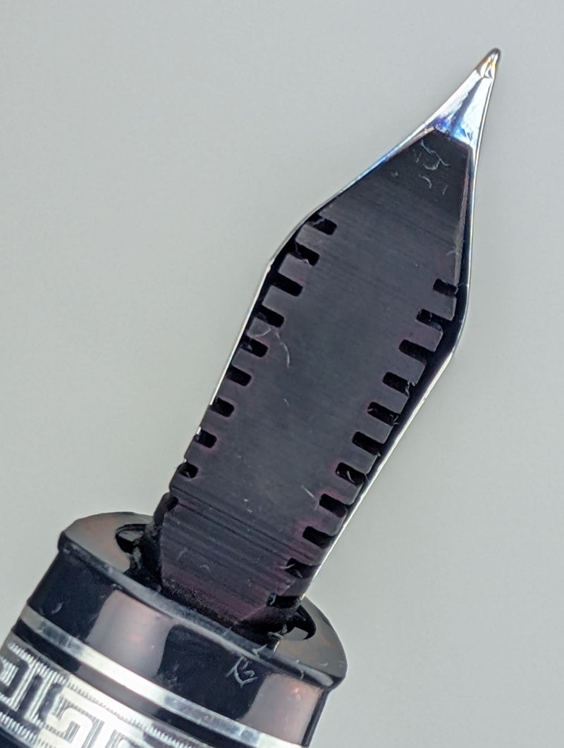 *Consignment* OMAS 360 "Old Style" Black / Silver Fountain Pen 18k Gold Fine Nib