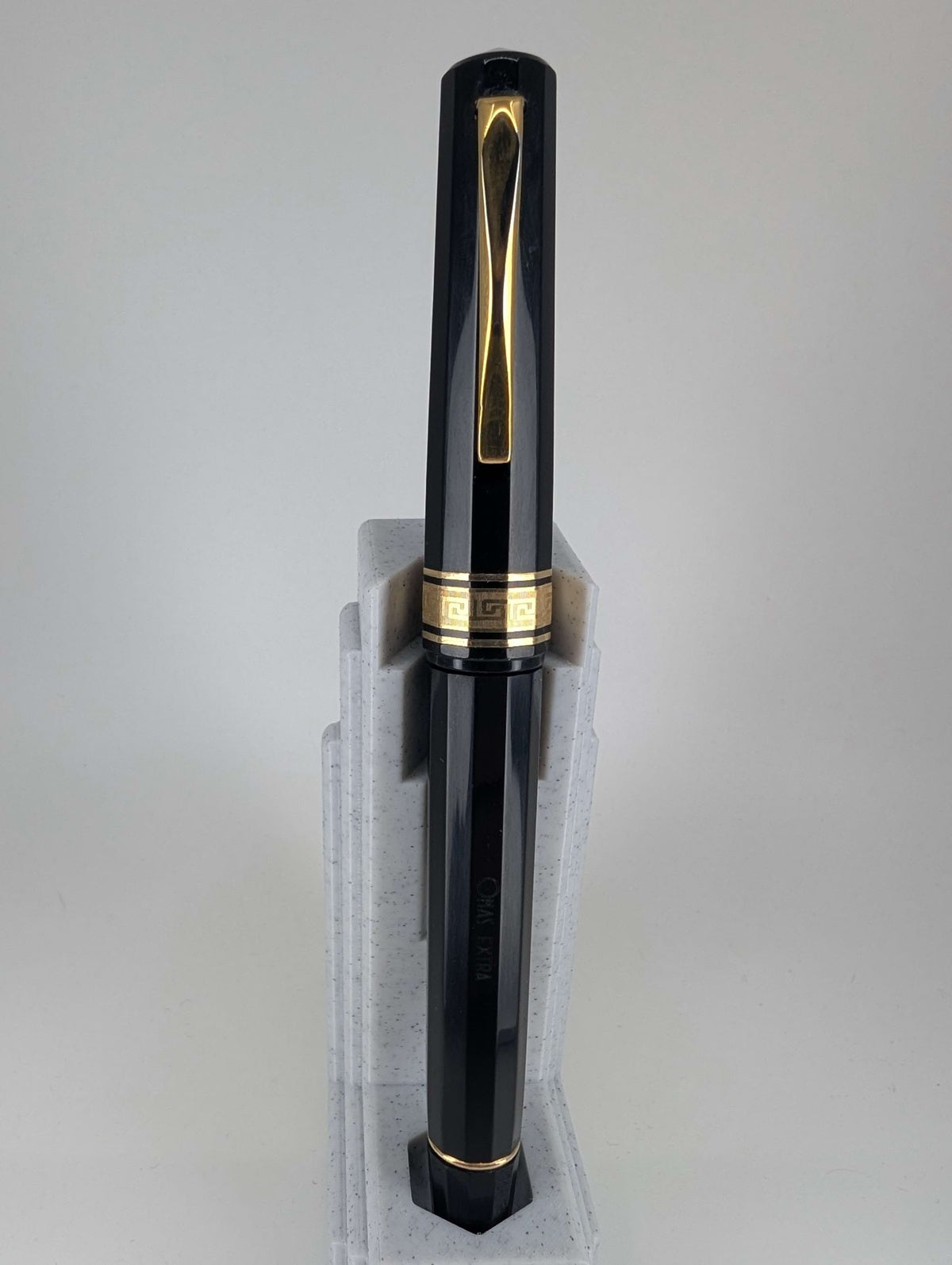*Consignment* OMAS Extra Milord Black / Gold Fountain Pen 14k Gold Italic Nib