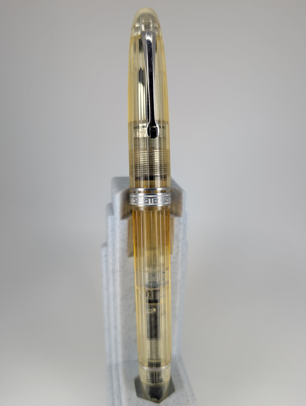 *Consignment* Omas Ogiva Vision w/ Silver Trim Demonstrator Fountain Pen 18k Gold Fine Nib