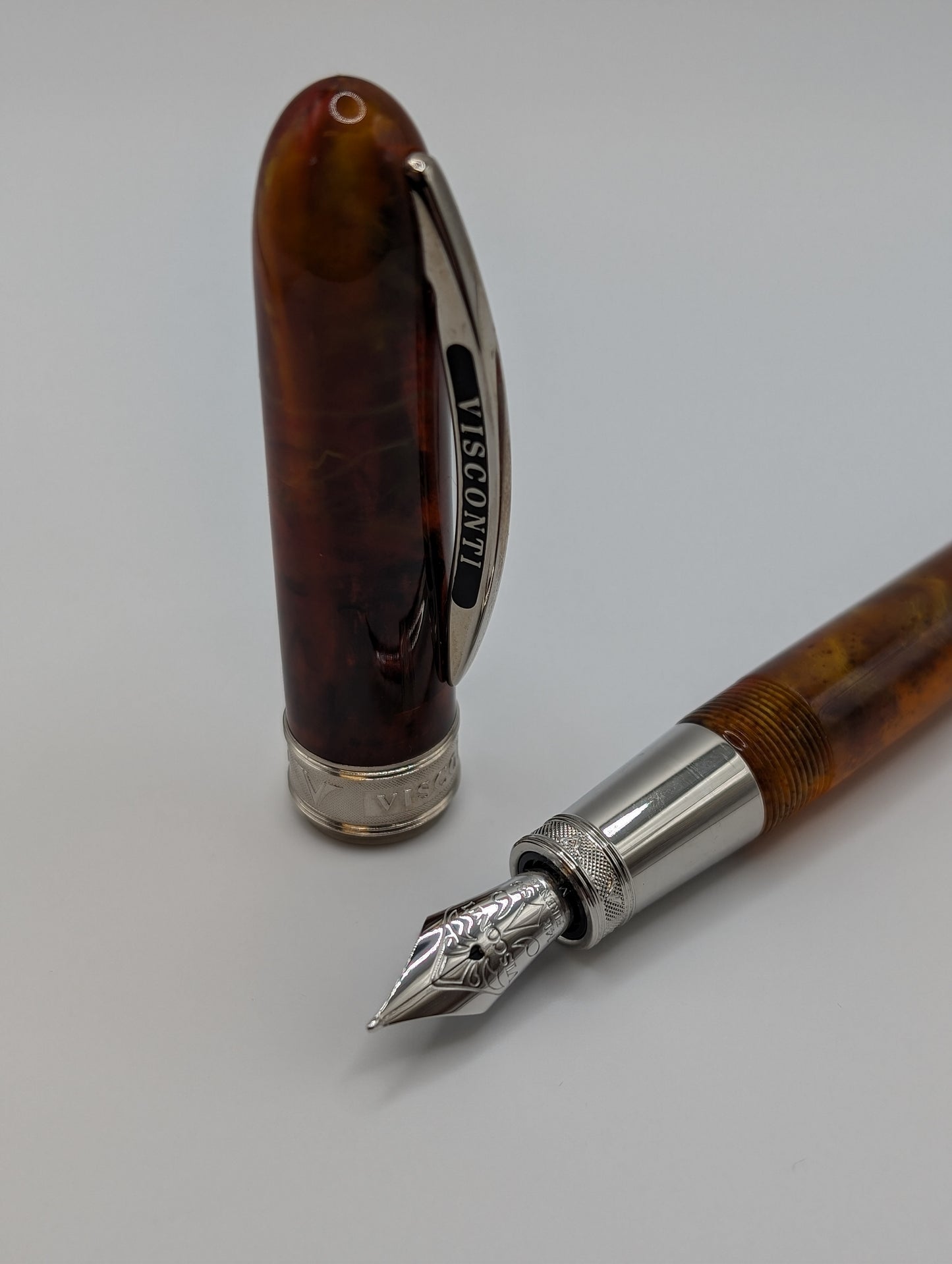 Visconti Van Gogh Pear Amber Fountain Pen 14k Gold Nib