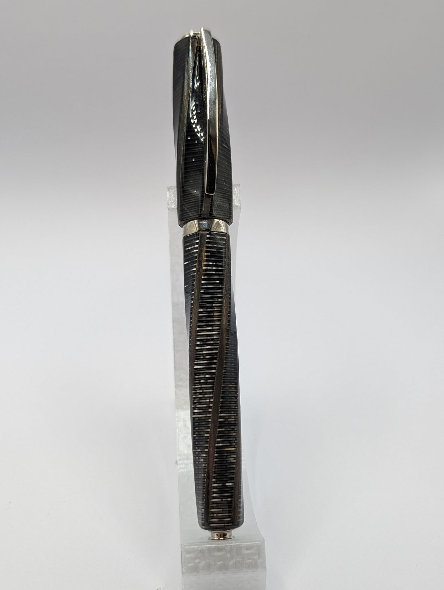 Visconti Divina Metropolitan Grey Celluloid Fountain Pen Fine