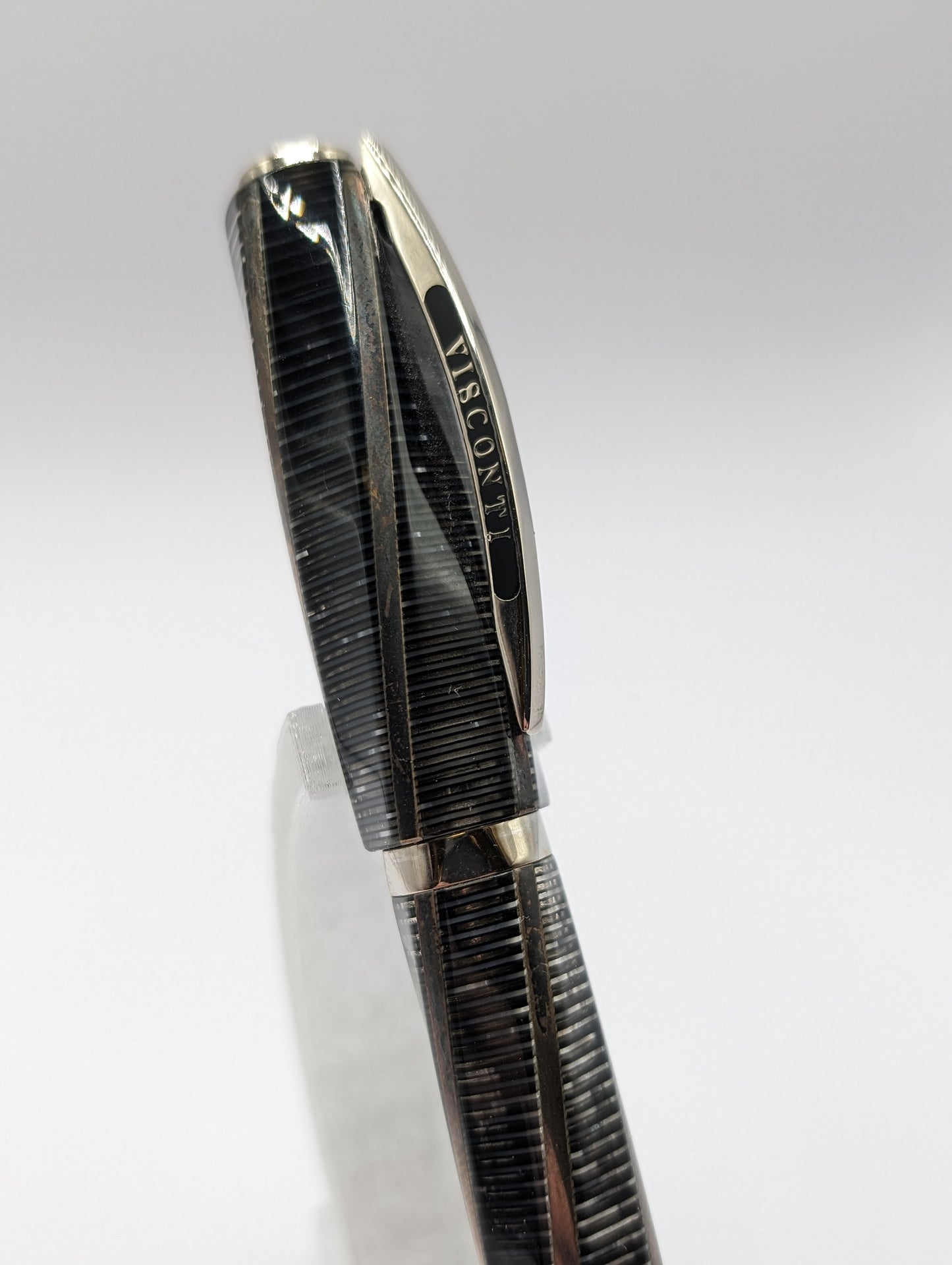 Visconti Divina Metropolitan Grey Celluloid Fountain Pen Fine