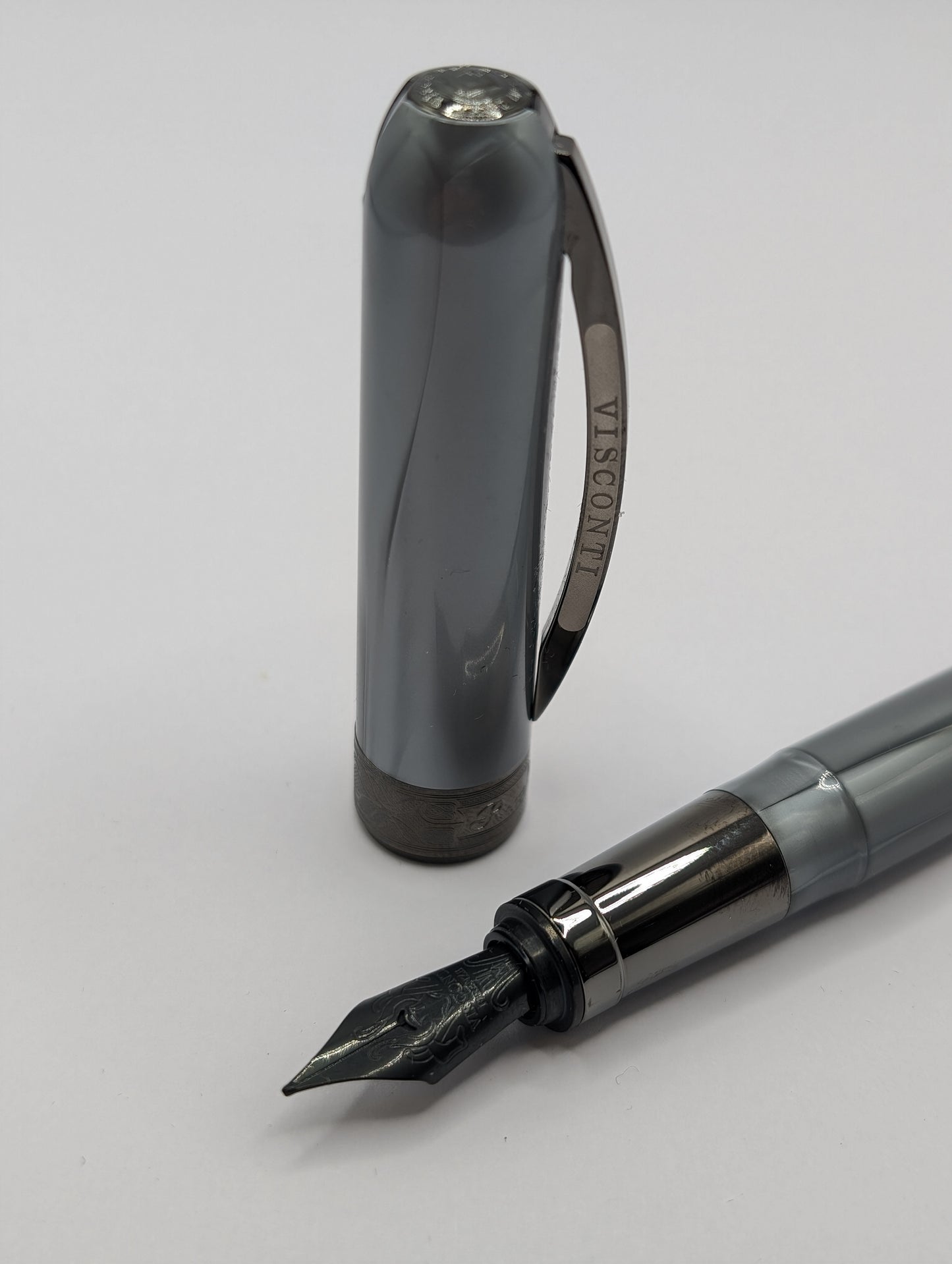 Visconti Rembrandt Fog Fountain Pen Medium