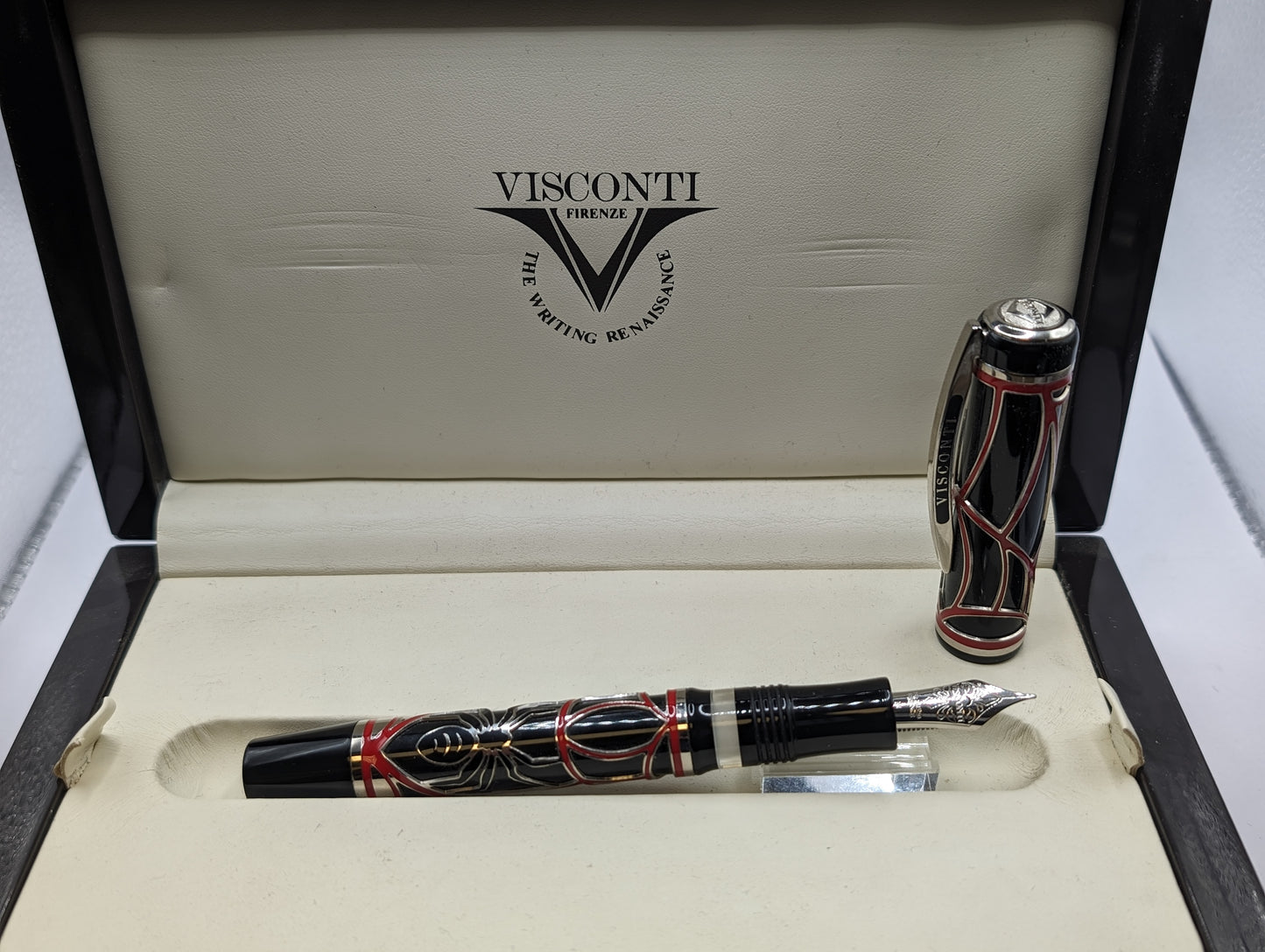 Visconti Istos Aracnis Spyder Red Fountain Pen 24k Gold Medium Nib Limited Edition 9 of 38