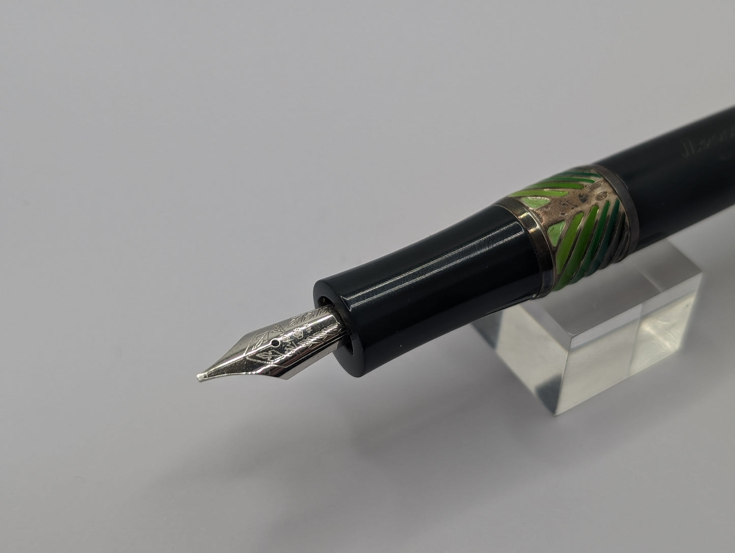 Stipula Monnalisa Twister Capless Green Fountain Pen 14k Italic Nib