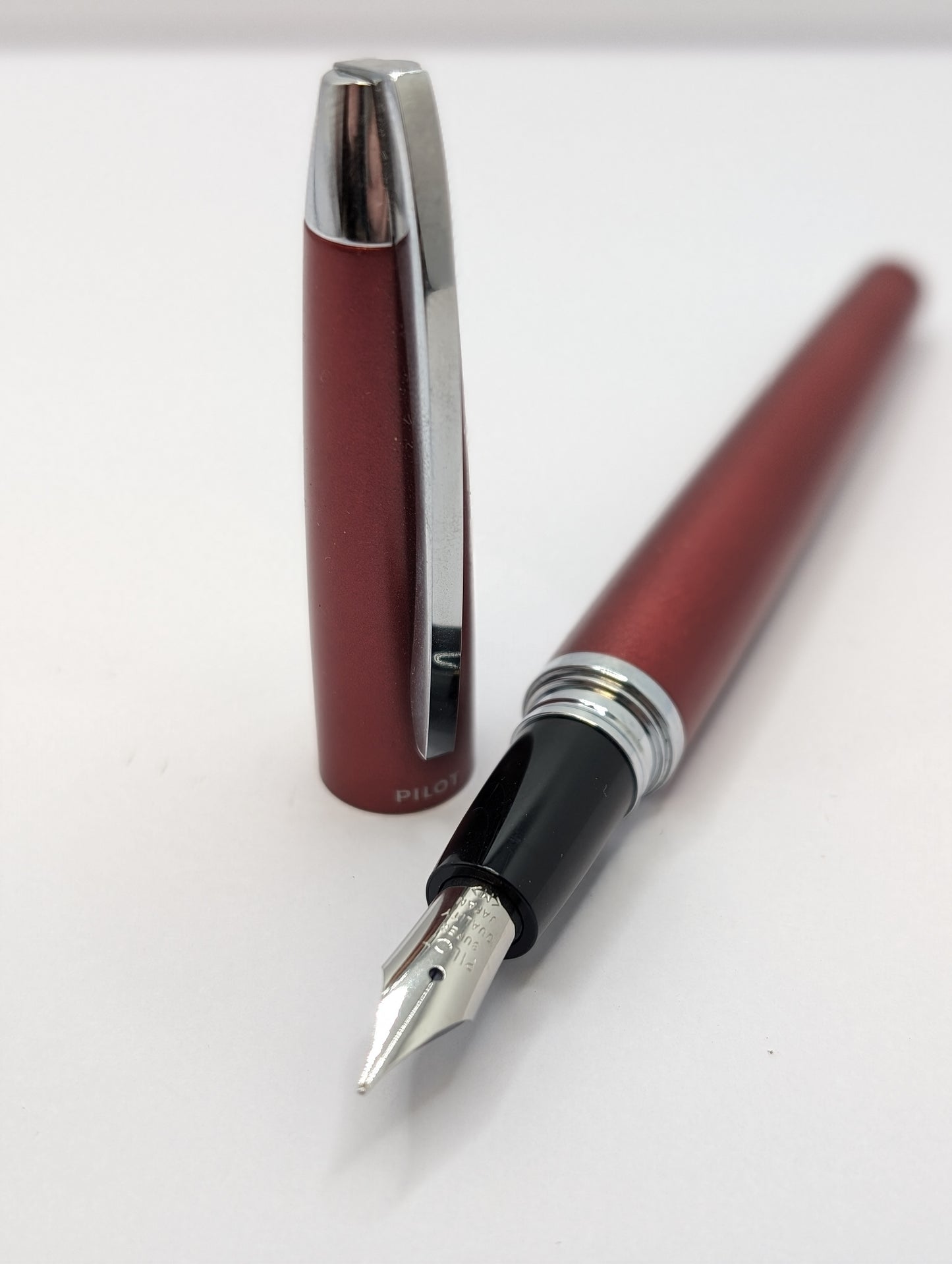 Pilot Knight Burgundy Fountain Pen