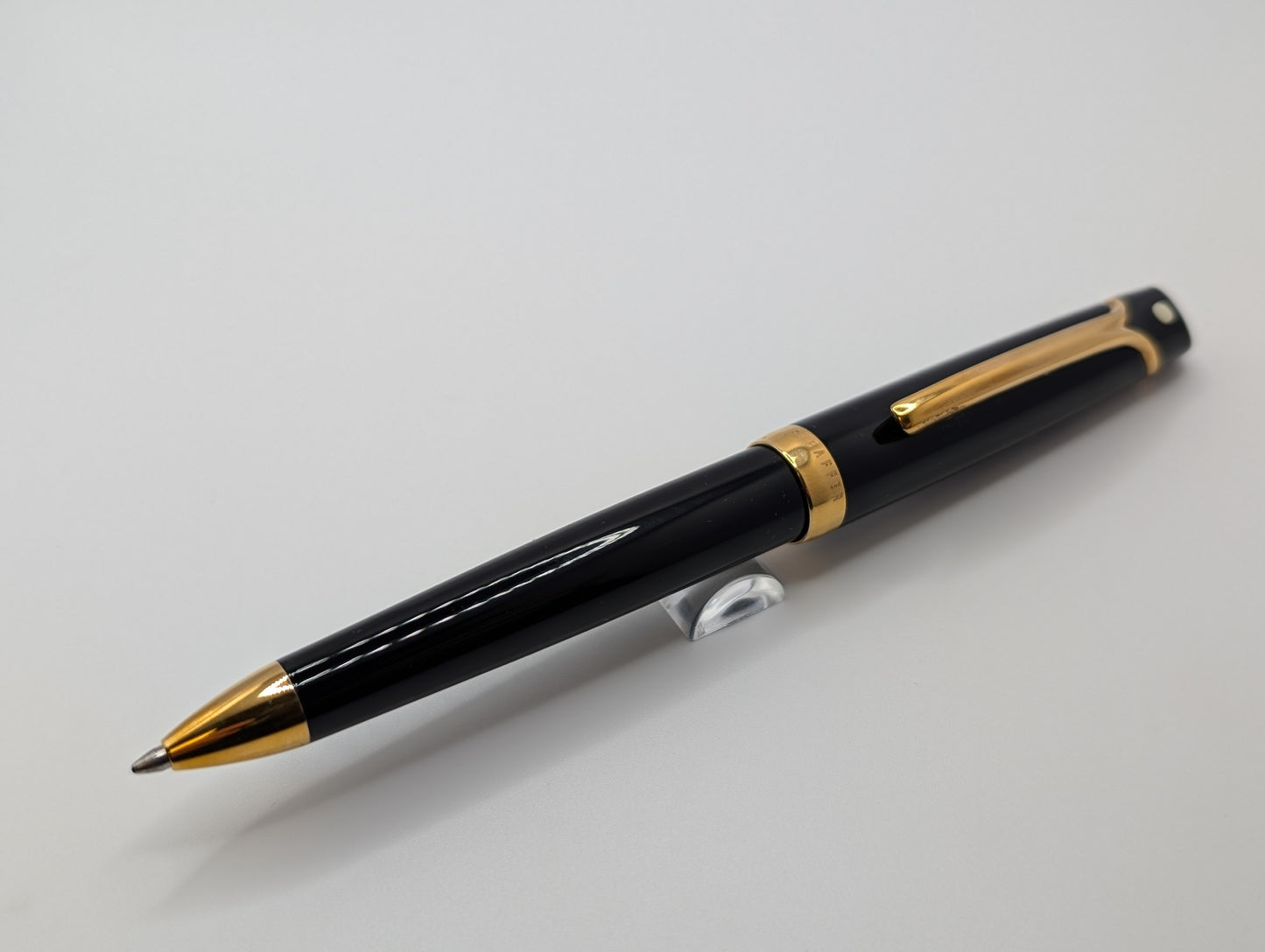 Sheaffer Valor Gloss Black w/ Gold Trim Ballpoint Pen