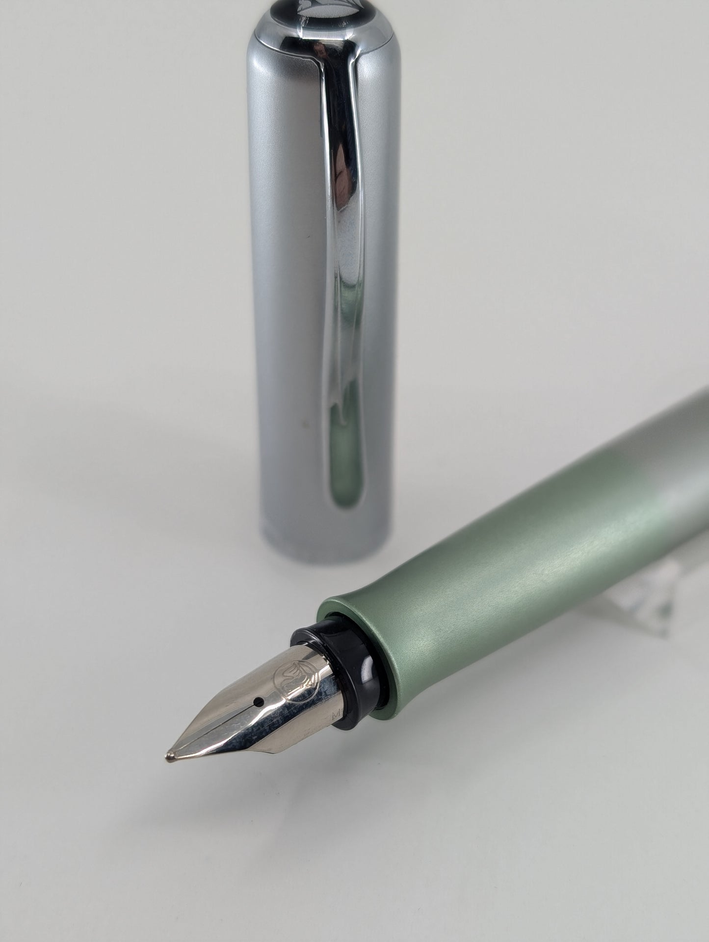 Pelikan Epoch 360 Titan Fountain Pen Medium Nib