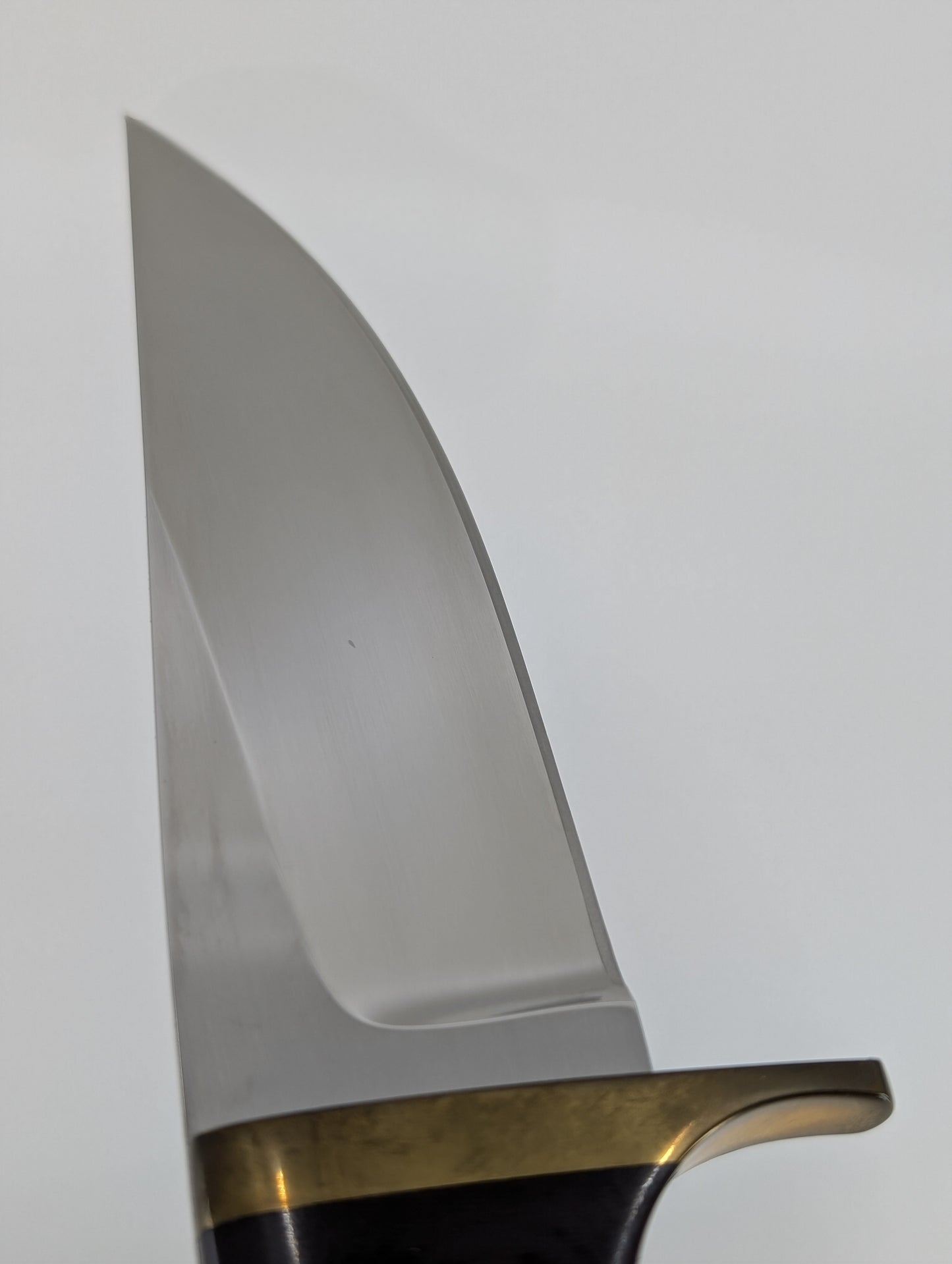 * Consignment* S.M. Fujisaka Hunter Style Fixed Blade