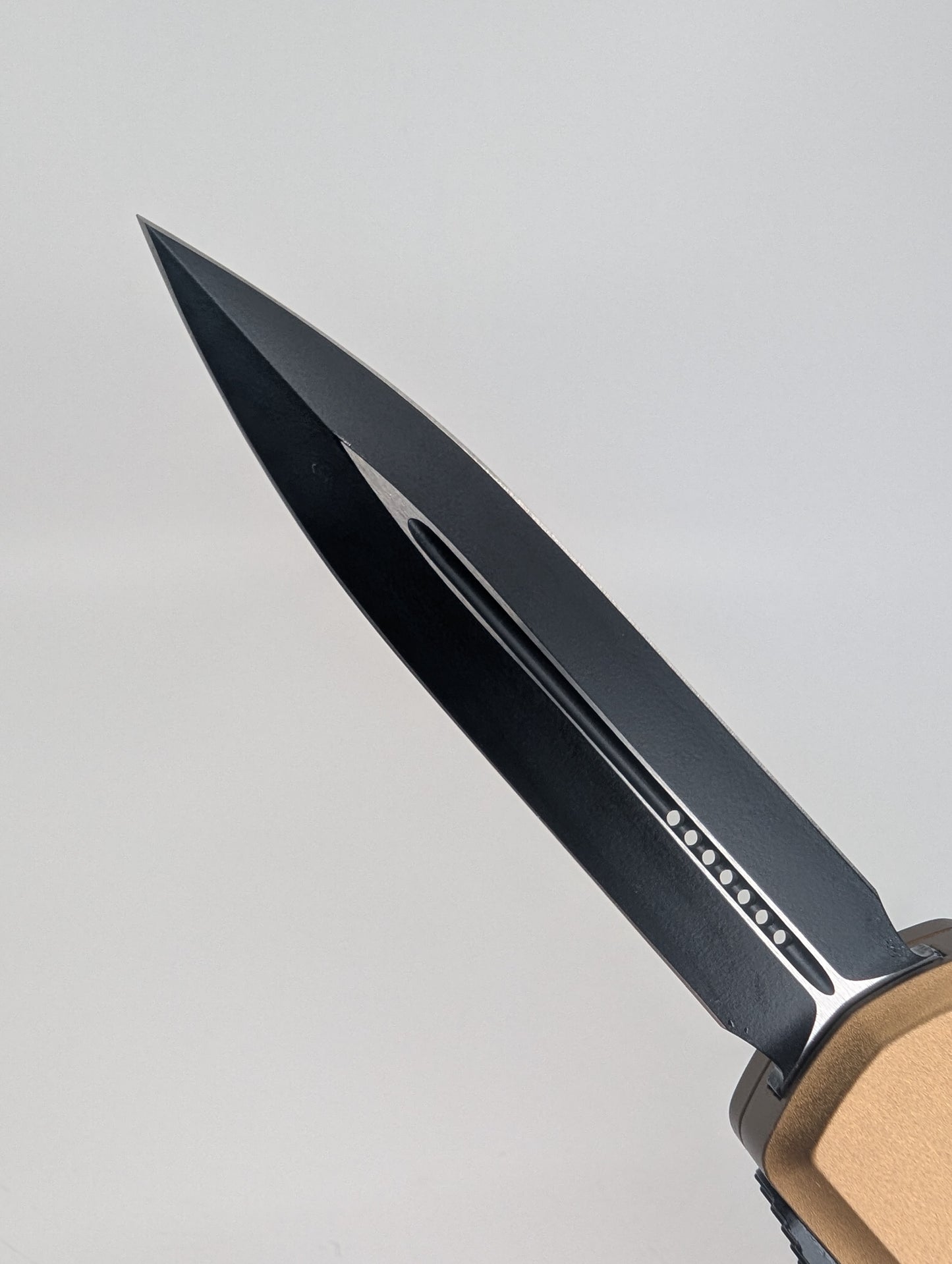 Microtech Hera II Mini D/E Tan w/ Black Hardware Tactical Out the Front Knife