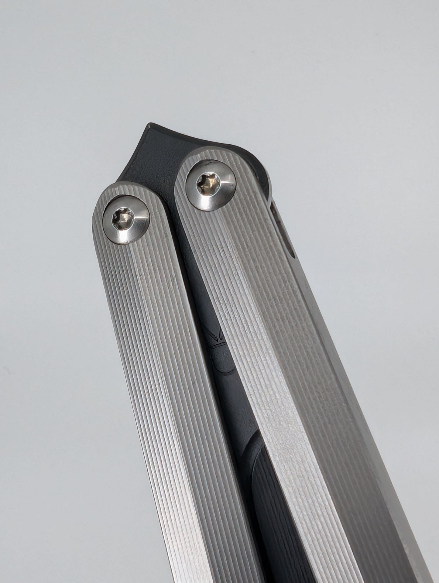 Ceroni Knives Baliviper RWL-34 #20 Live Blade Balisong