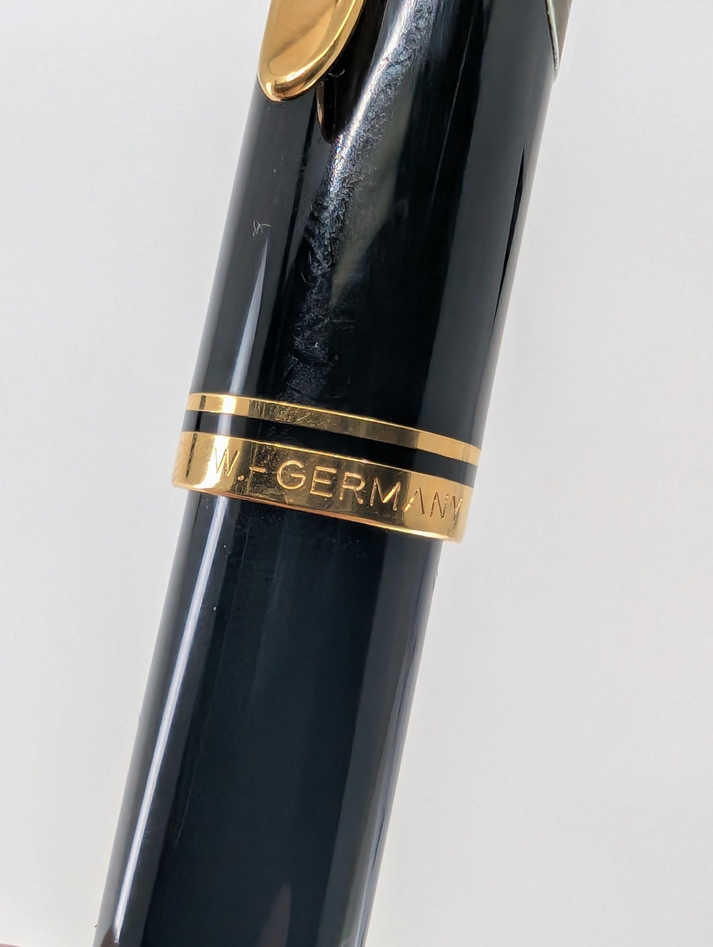 *Consignment* Pelikan Souveran Black M600 W. Germany 14k Gold Medium Nib Fountain Pen