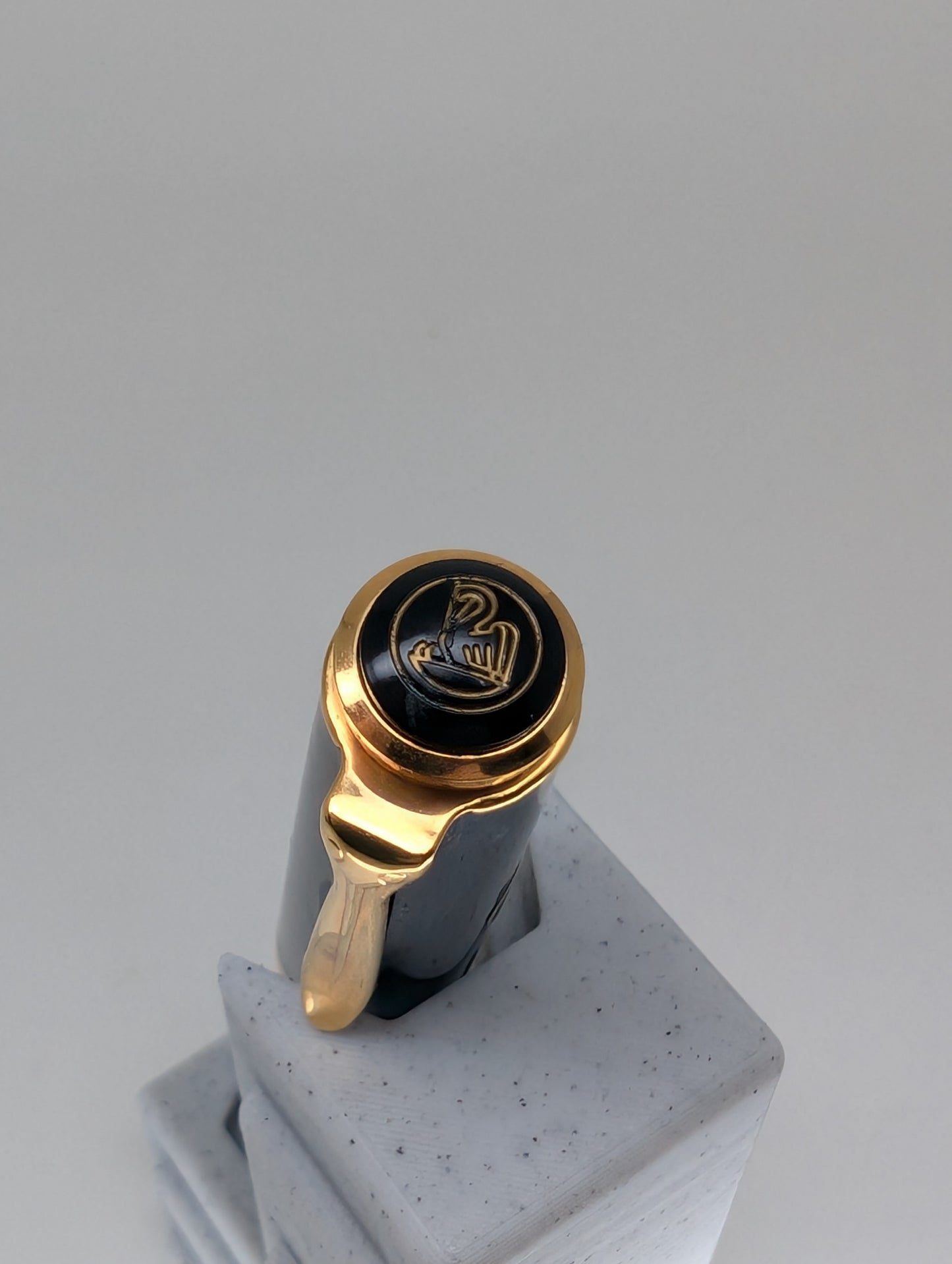 *Consignment* Pelikan Souveran Black M600 W. Germany 14k Gold Medium Nib Fountain Pen
