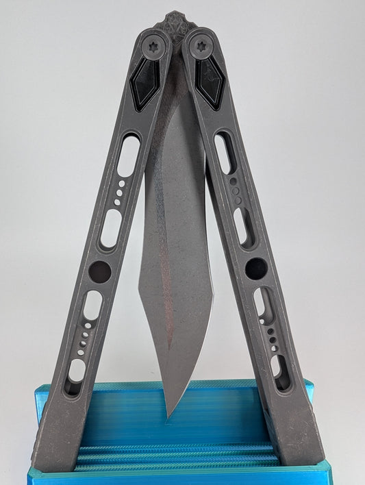 Poikilo PM1 Hydra Tanto Live Blade Balisong