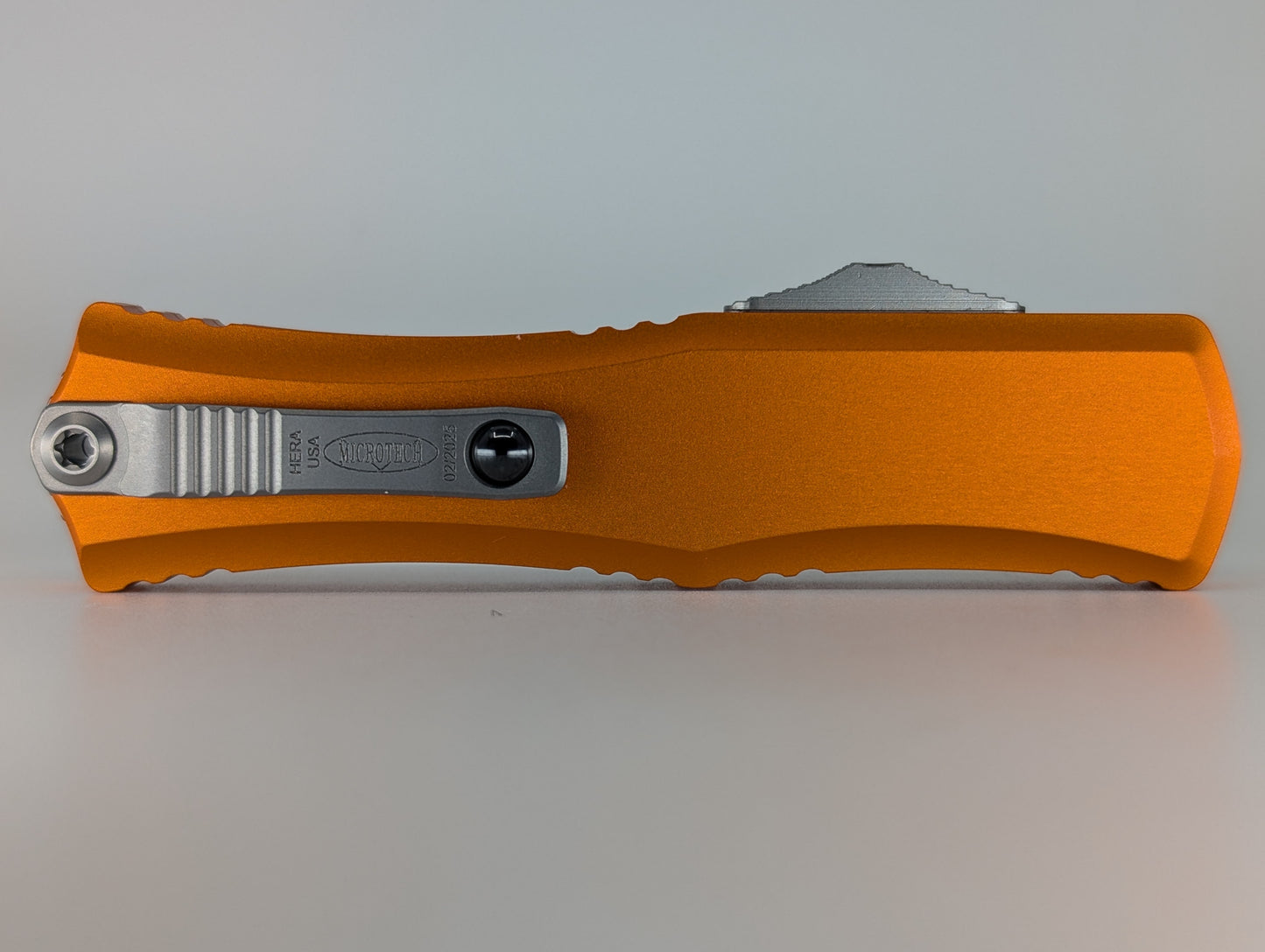 Microtech Hera II Mini S/E Orange Stonewash Out the Front Knife