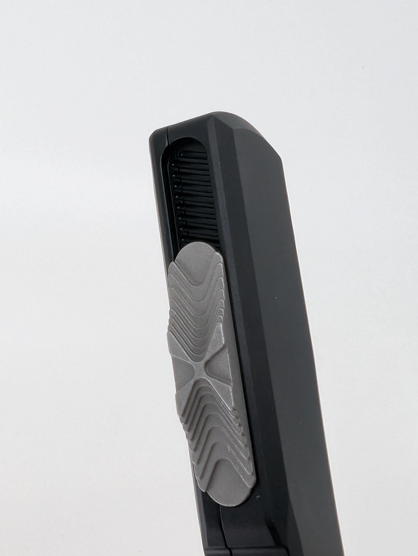 Microtech Ultratech Gen III ZBP S/E Apocalyptic Out the Front Knife