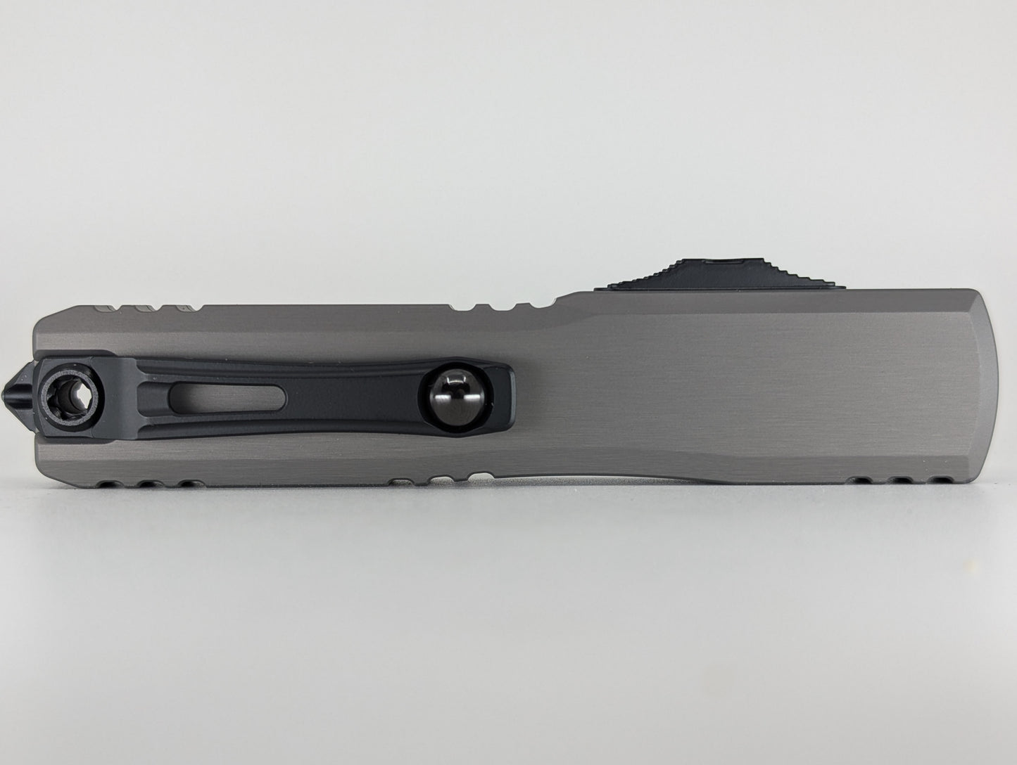 Microtech Ultratech ZBP S/E Natural Clear Black Blade Out the Front Knife