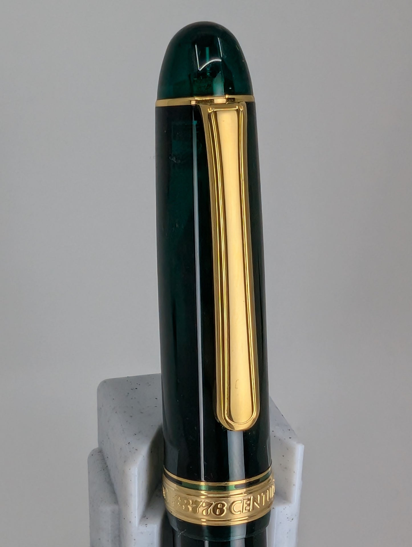 *Consignment* Platinum Century Green Fountain Pen 14k Gold Medium Nib