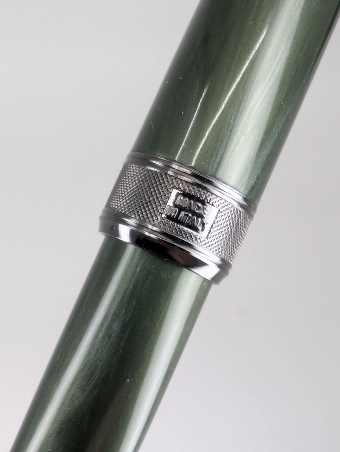 *Consignment* Visconti Rembrandt Special Ops Green Fountain Pen Black PVD Fine Nib