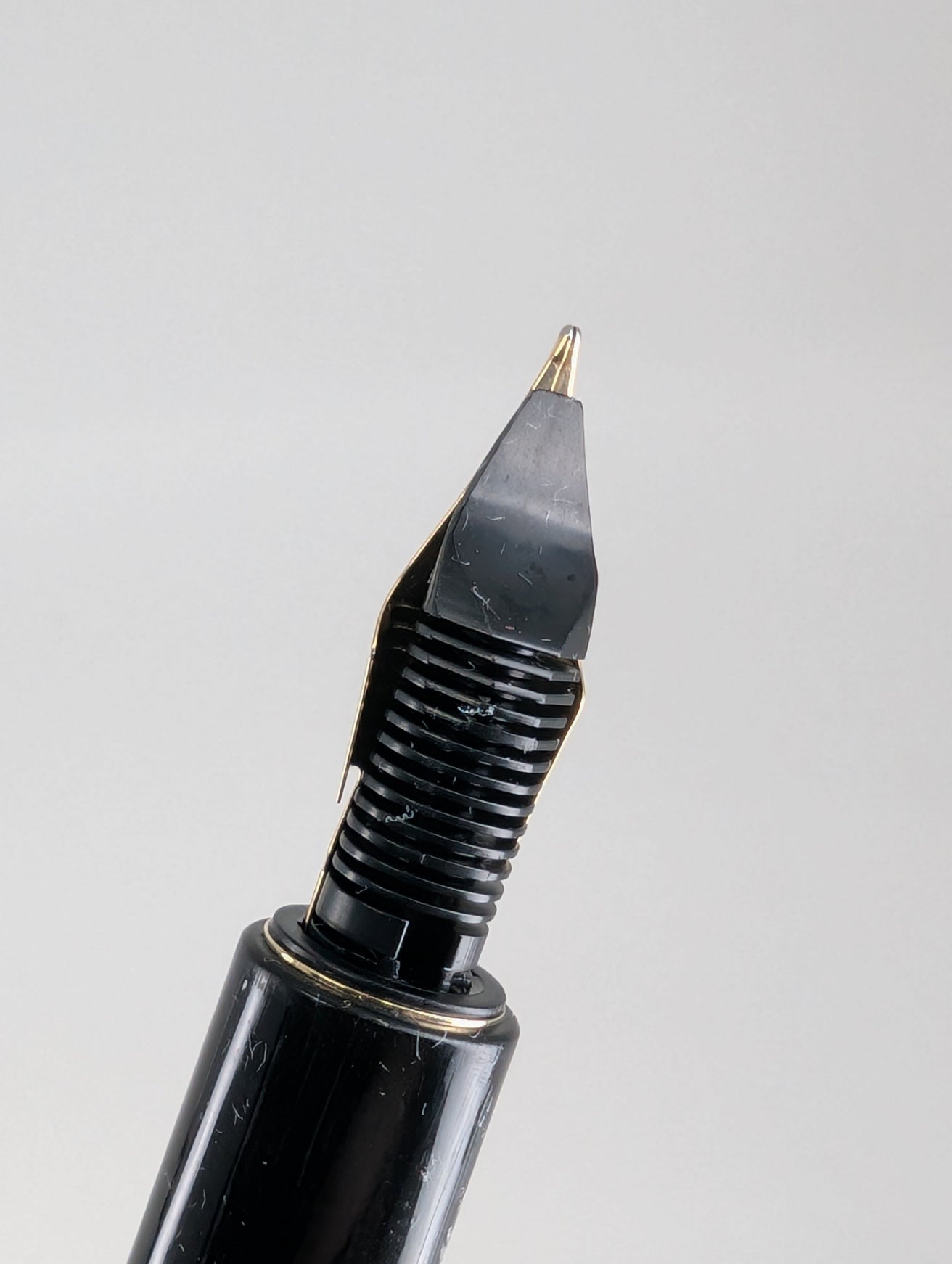 *Consignment* Pineider Sky Blue Fountain Pen 14k Gold Quill Nib