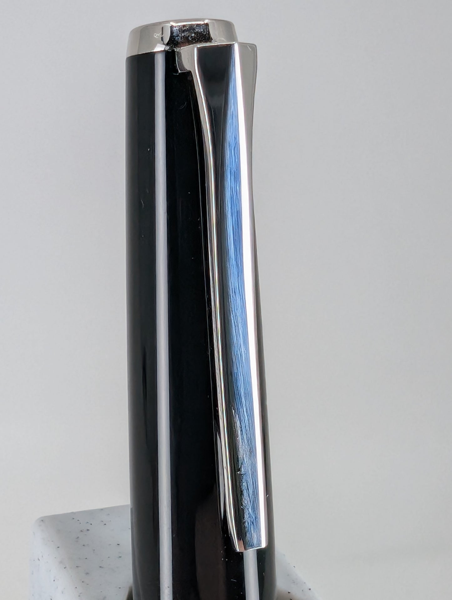 *Consignment* Pilot Falcon Black / Chrome Fountain Pen 14k Gold Extra Fine Soft Nib