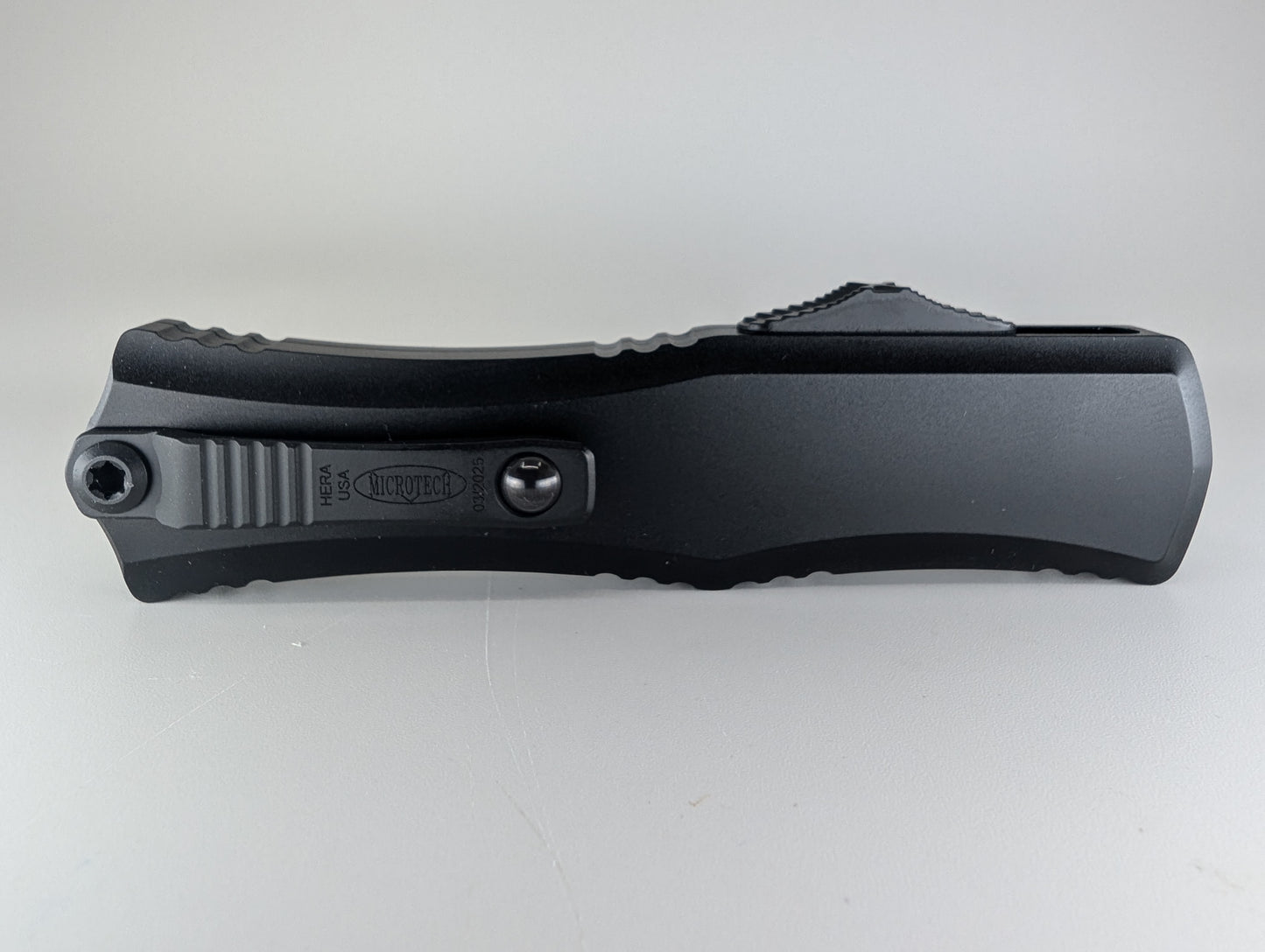 Microtech Hera II Mini S/E Tactical Partial Serrated Out the Front Knife