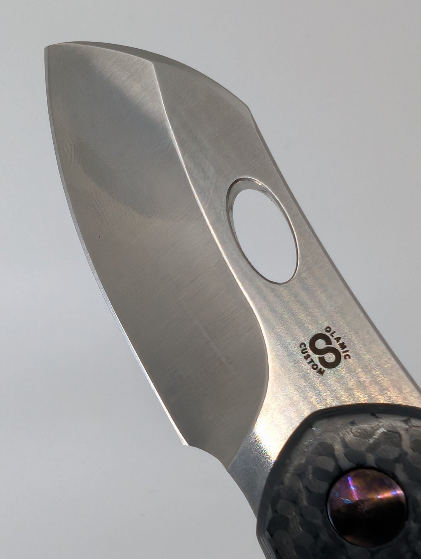 *Consignment* Olamic Busker Carbon Fiber / TiMascus Framelock Folding Knife
