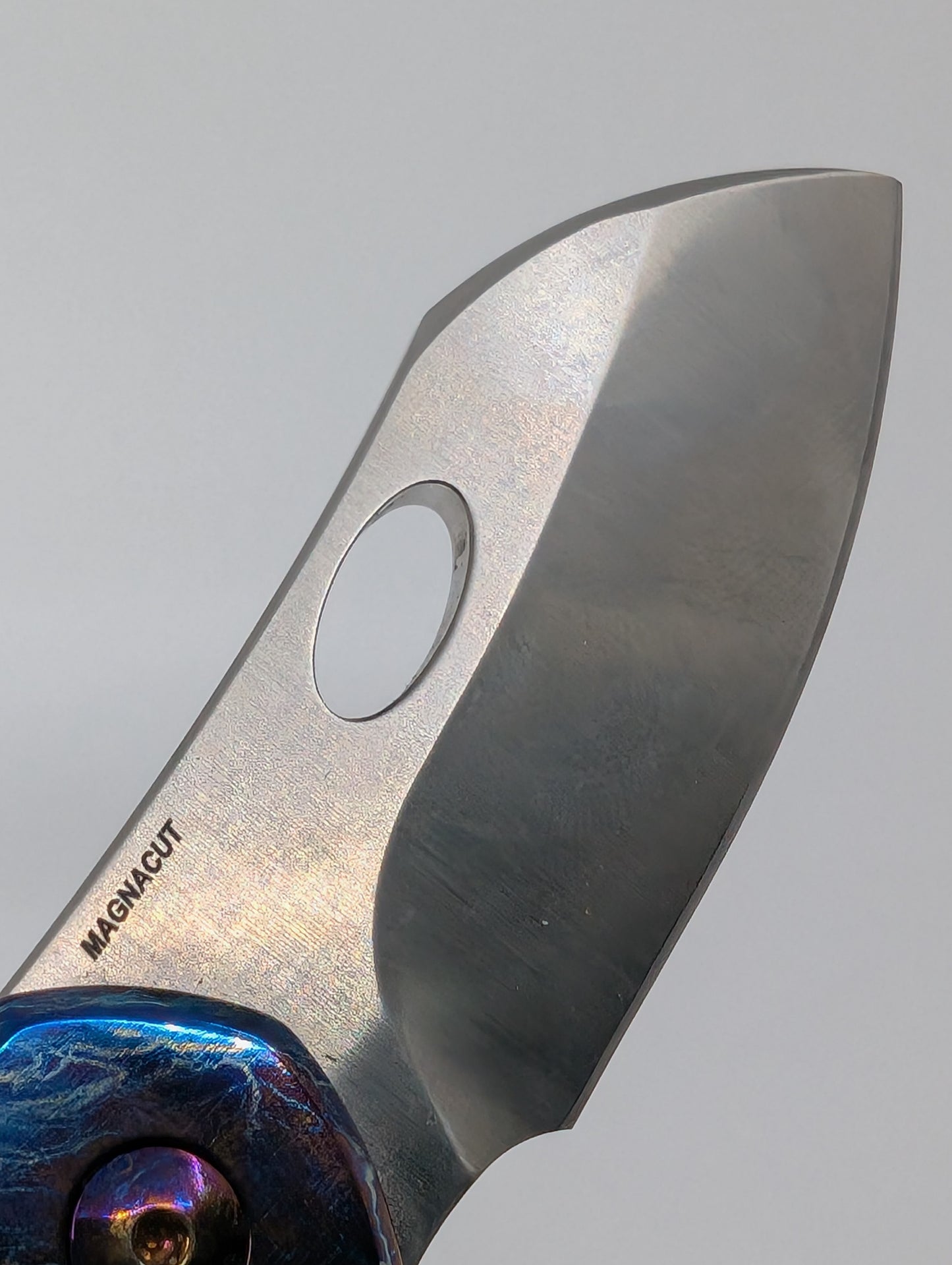 *Consignment* Olamic Busker Carbon Fiber / TiMascus Framelock Folding Knife