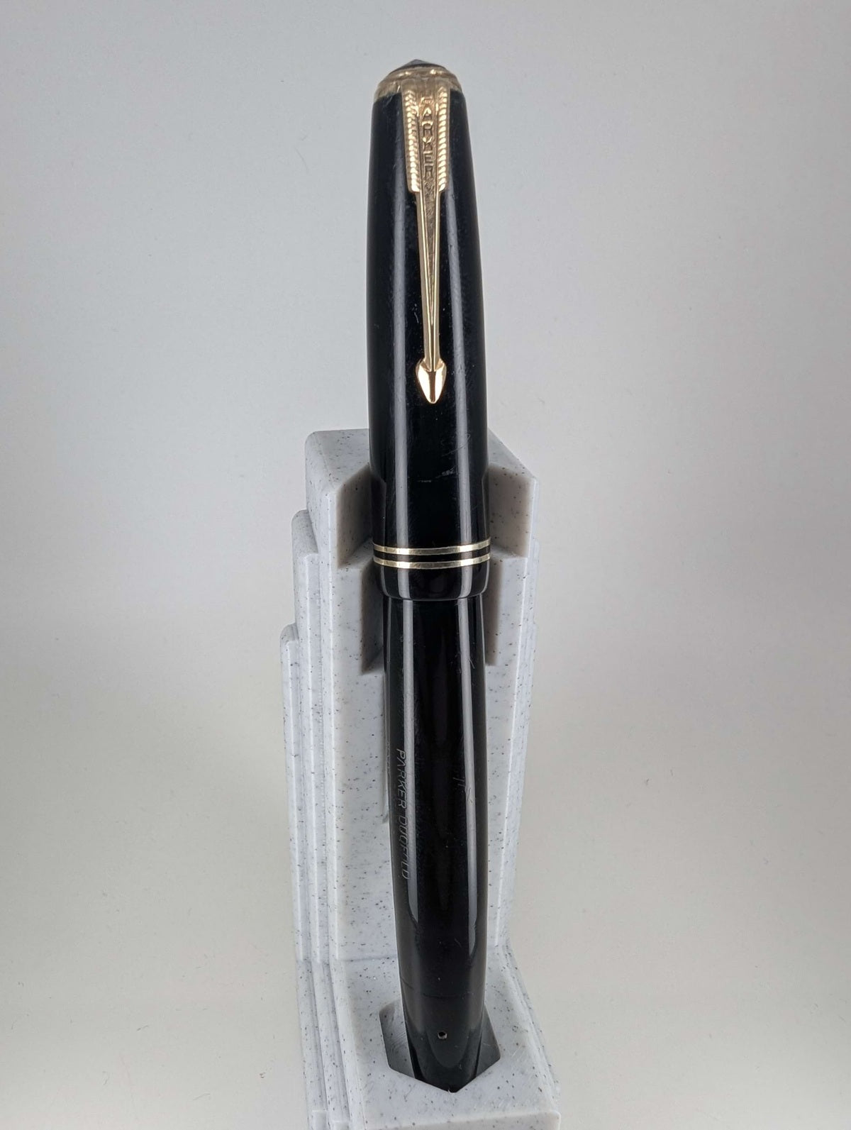 *Consignment* Parker England Duofold Black / Gold Fountain Pen