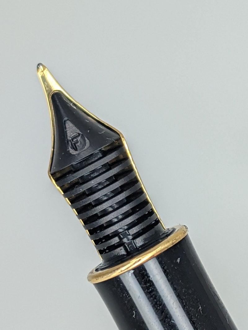 *Consignment* Parker Sonnet Cisele Fountain Pen 18k (F) / Ballpoint Pen Set