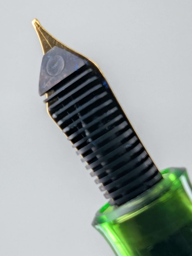 *Consignment* Pelikan M200 Green Demonstrator W. Germany Vintage Fountain Pen Steel Fine Nib