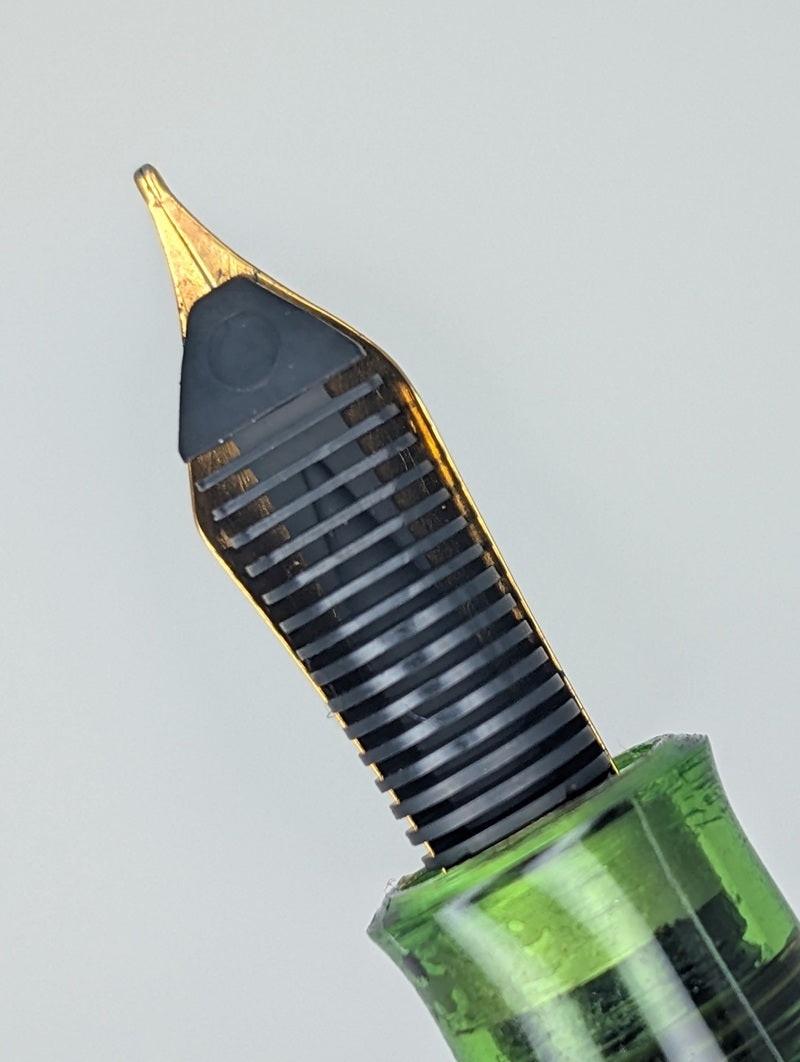 *Consignment* Vintage Pelikan M200 W. Germany Green Demonstrator Fountain Pen Steel Fine Nib