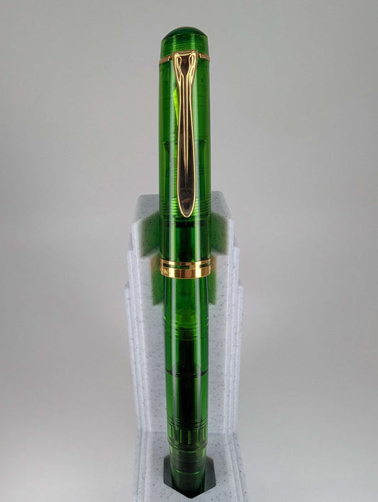 *Consignment* Pelikan M200 Green Demonstrator W. Germany Vintage Fountain Pen Steel Fine Nib