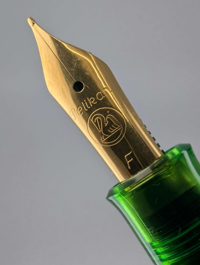 *Consignment* Pelikan M200 Green Demonstrator W. Germany Vintage Fountain Pen Steel Fine Nib