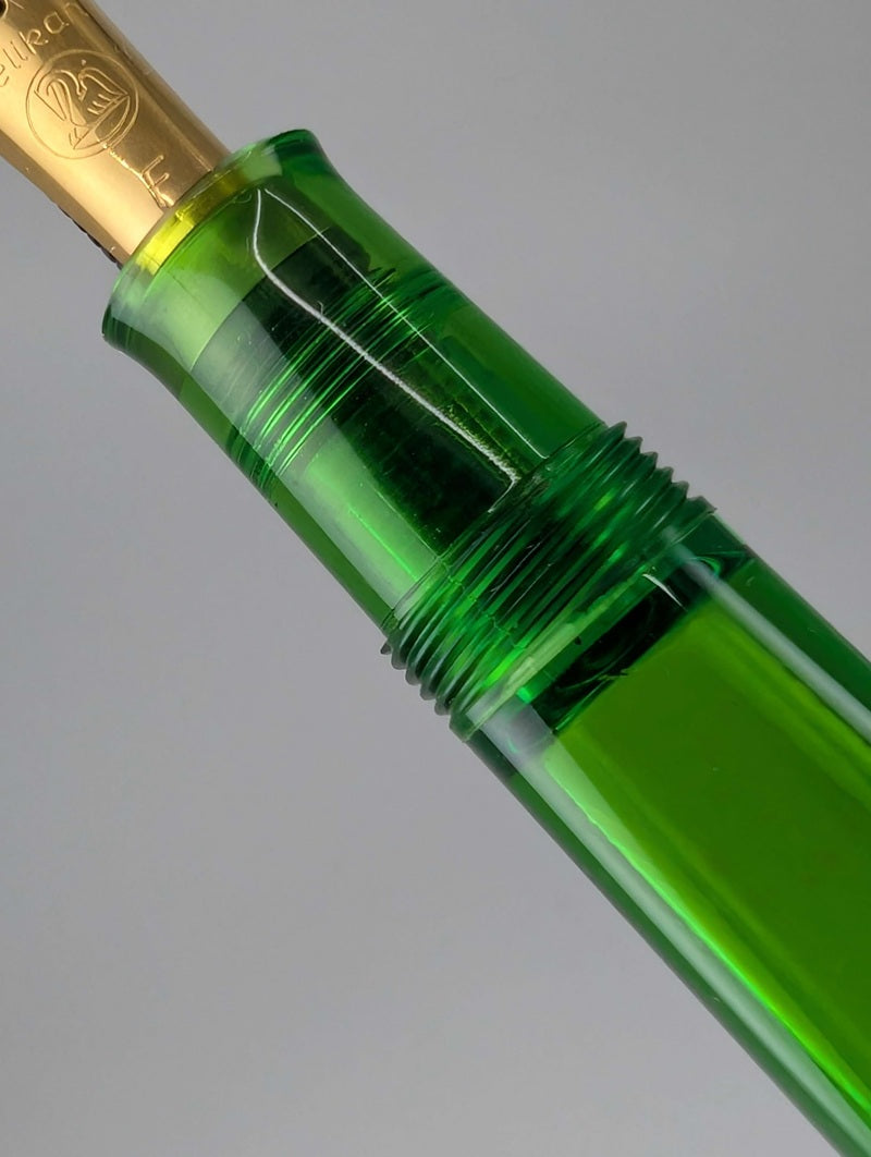*Consignment* Pelikan M200 Green Demonstrator W. Germany Vintage Fountain Pen Steel Fine Nib