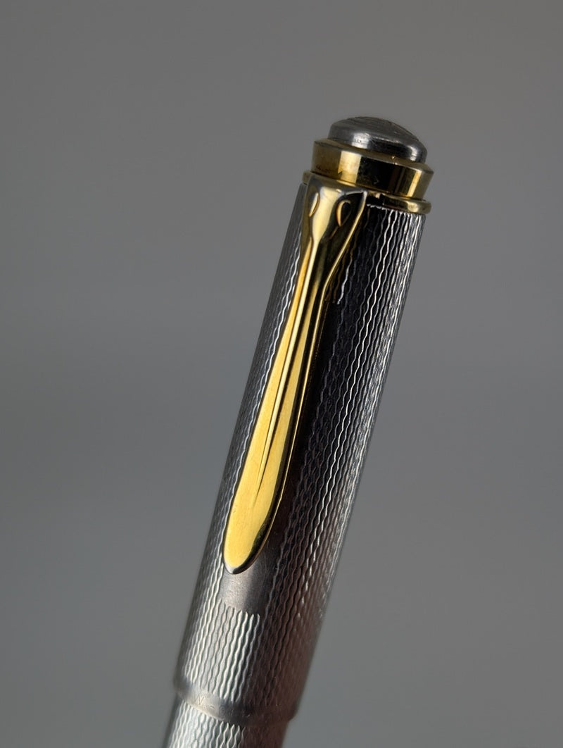Pelikan-M750-Jubilee-Silver-Fountain-Pen-Clip