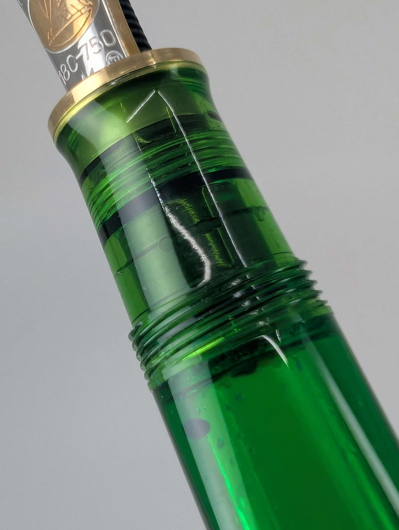 *Consignment* Pelikan M800 Transparent Green Fountain Pen 18k Gold Medium Nib