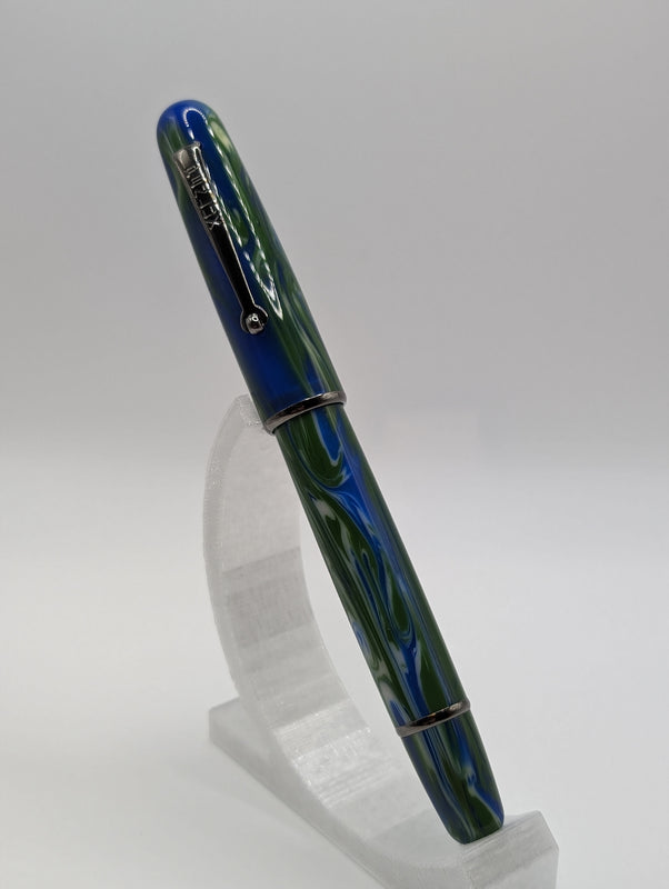 Penlux Limited Edition "The Green Earth" Elite Fountain Pen