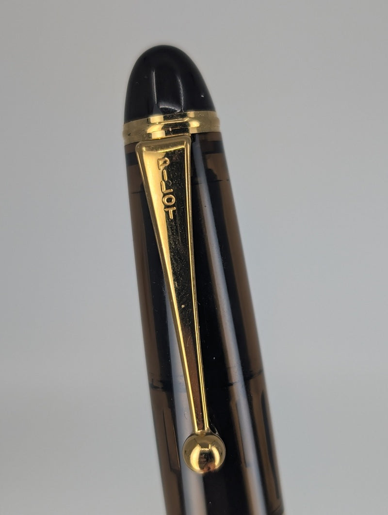 *Consignment* Pilot Custom 823 Amber Fountain Pen 14k Gold Broad Nib