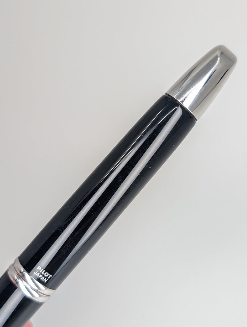 *Consignment* Pilot Vanishing Point Black w/ Rhodium Fountain Pen Medium Nib w/ Extra Nib