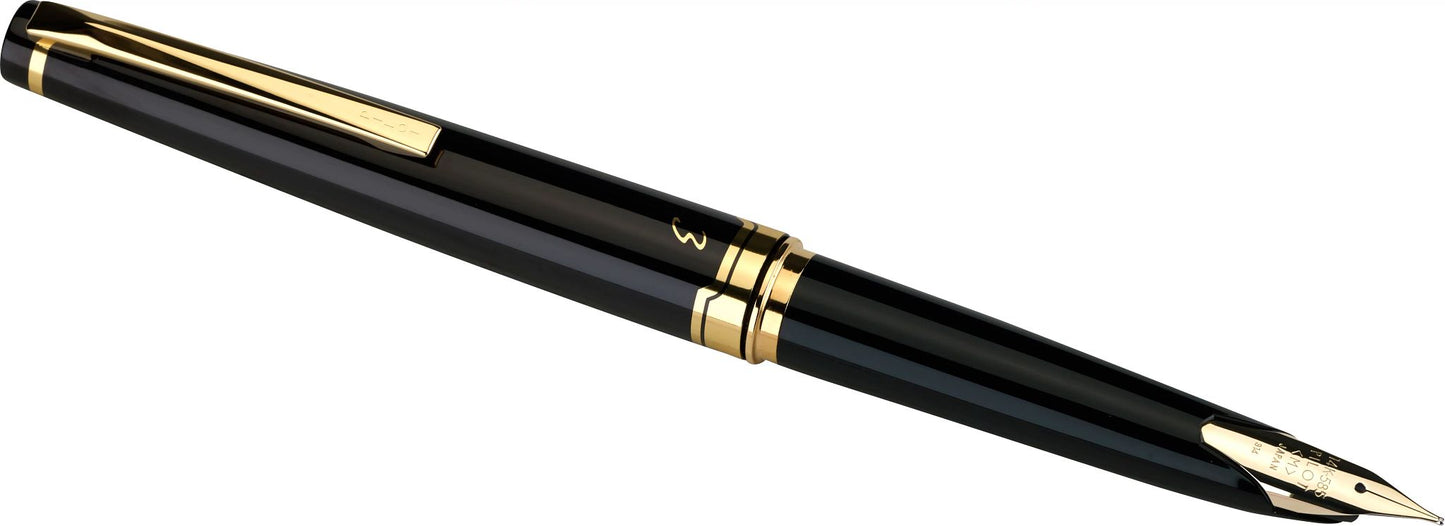 Pilot E95 Black fountain pen with gold accents on a white background