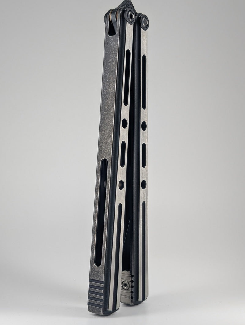 Poikilo PM3 S2 2-Tone Dark Stonewash Live Blade Balisong