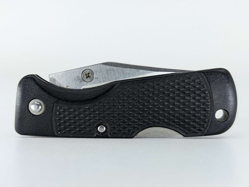 *Consignment* SOG Knives S16 Air Thumb Stud Folder 3" Blade and SOG 2" Lockback Knife Set