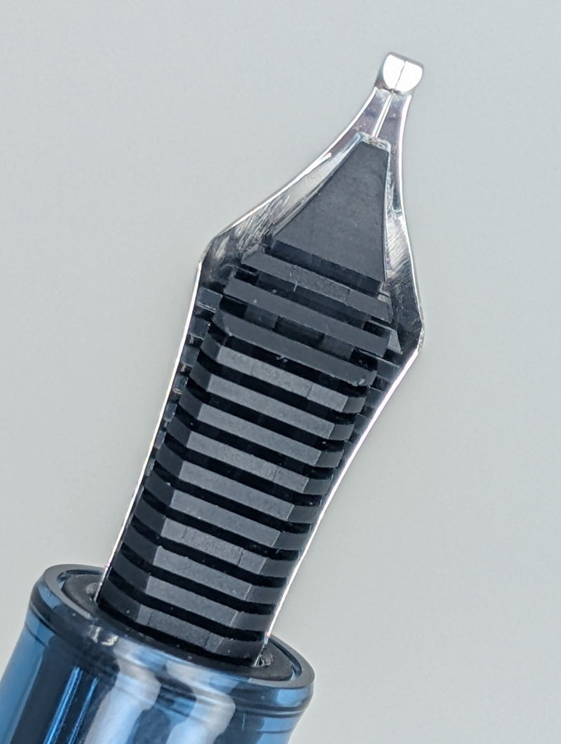 Sailor 1911S 4 A.M. With Ruthenium Trim Fountain Pen 14k Gold Nib